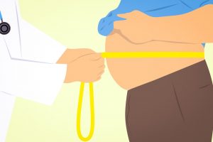 Ilustración médica: doctor midiendo circunferencia abdominal2