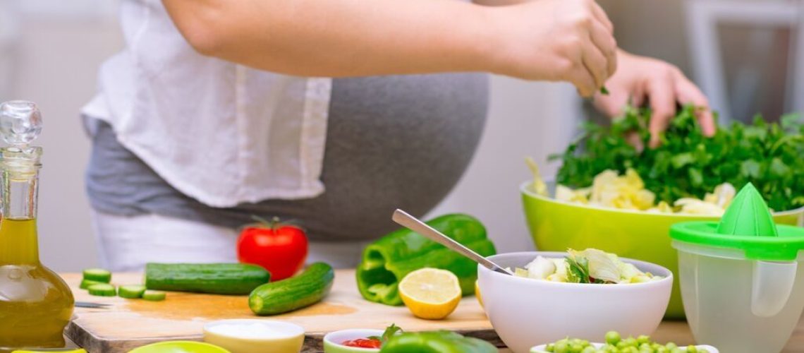 ¿Ansiedad por alimentos procesados o alimentación correcta en el embarazo?